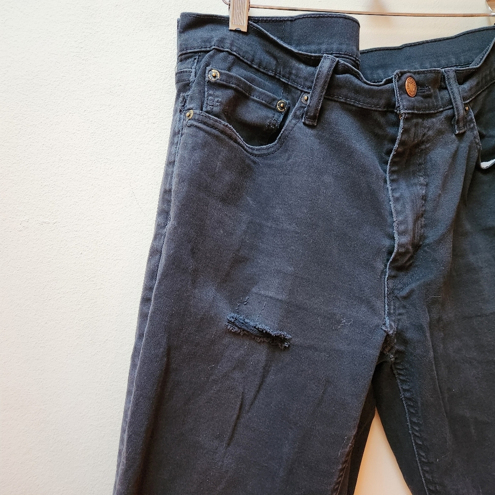 Levis Black Distressed Jeans 33x34 - Picture 3 of 5